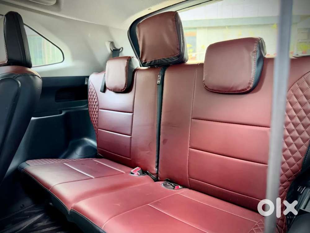 Toyota Innova Hycross 2.0 Vx Hybrid 7 Str, 2025, Petrol