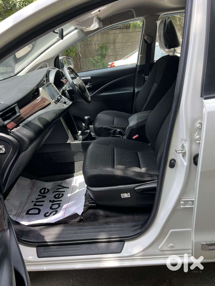 Toyota Innova Crysta 2.4 G Plus Mt 7 Str, 2025, Diesel