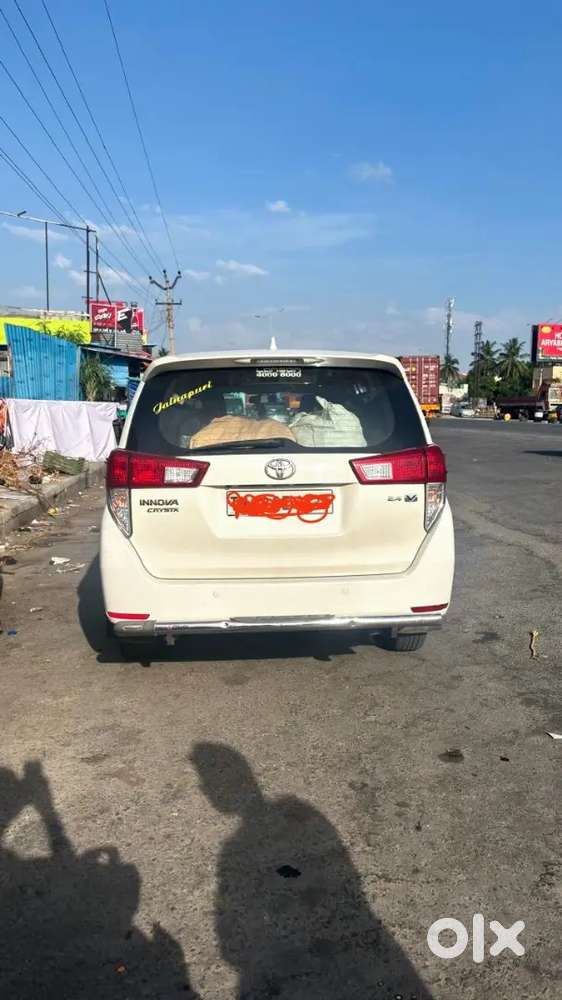 Toyota Innova Crysta 2016 2nd Owner