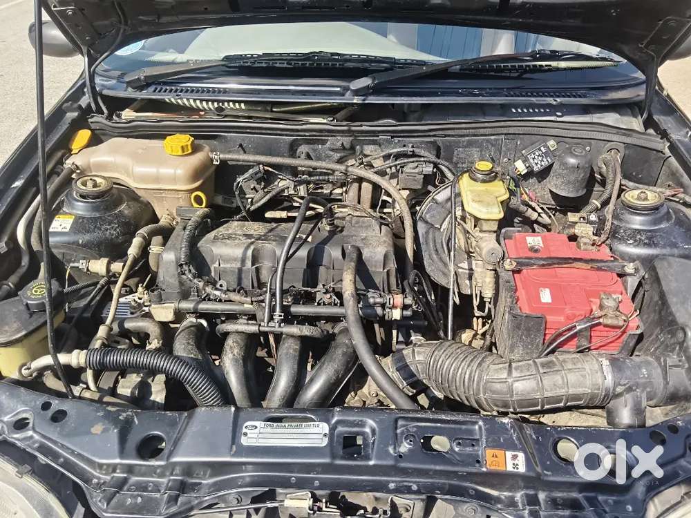Ford Ikon 2005