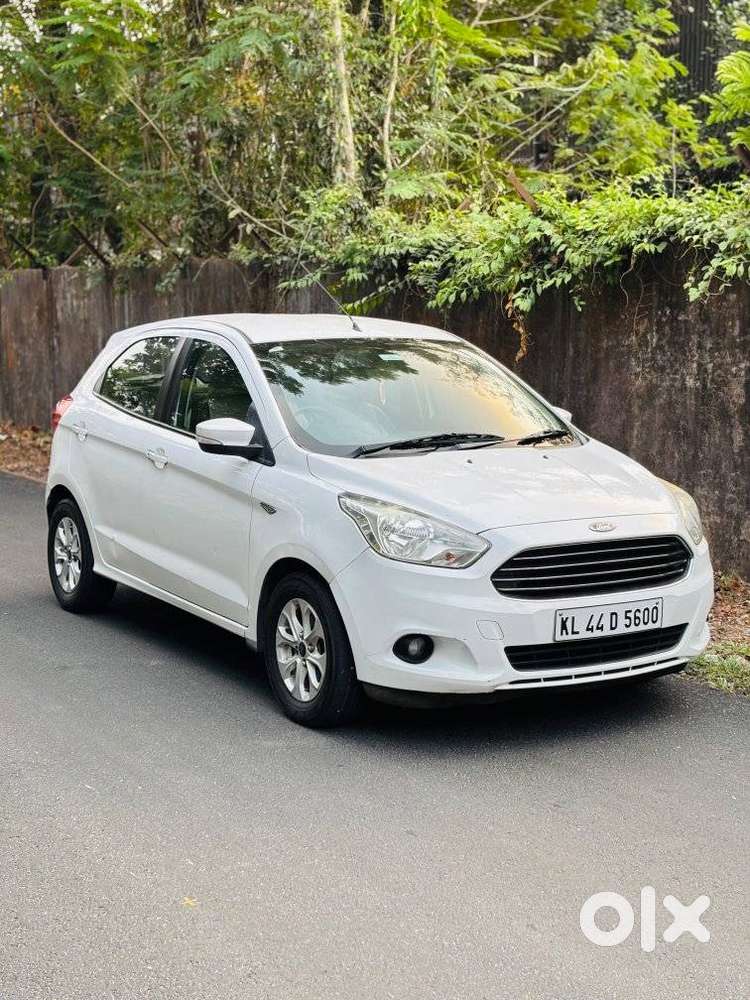 Ford Figo 1.5p Titanium At, 2015, Petrol