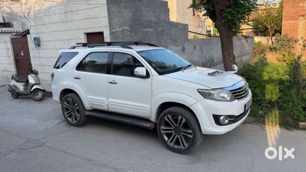 Toyota Fortuner 2012 Diesel Well Maintained
