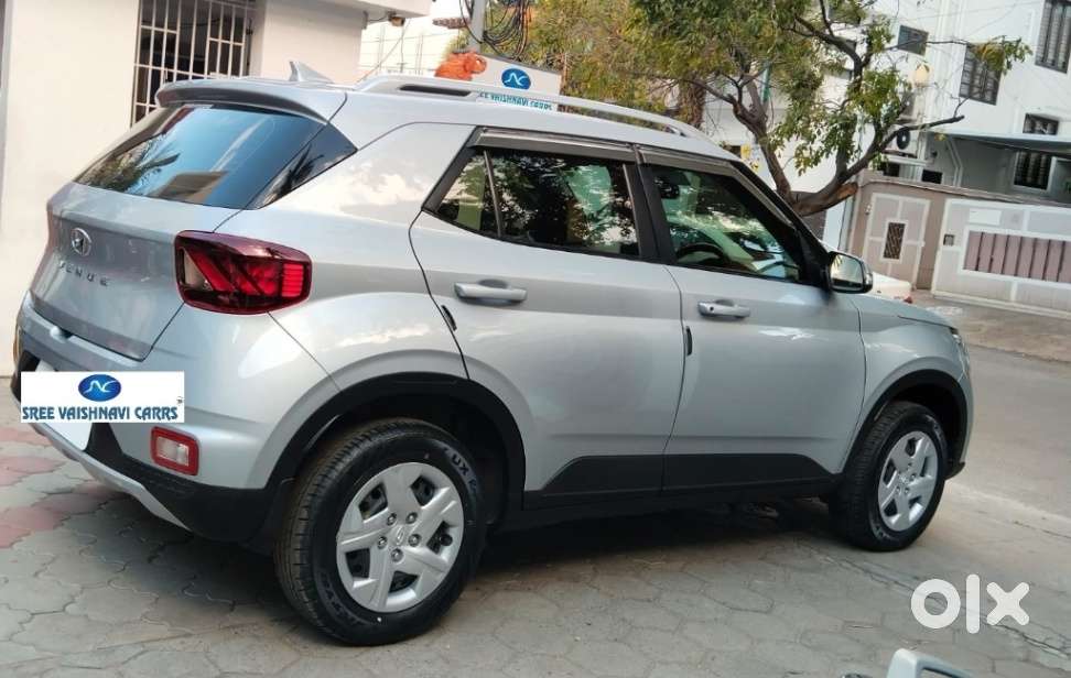 Hyundai Venue 1.2 S Plus, 2021, Petrol