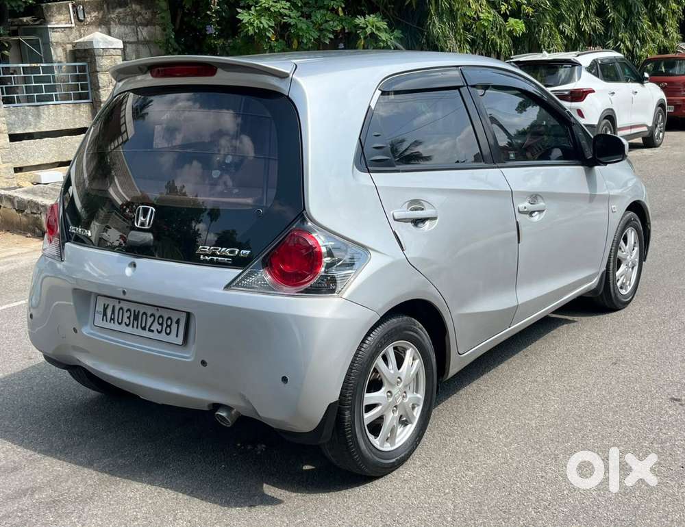 Honda Brio V Mt, 2012, Petrol