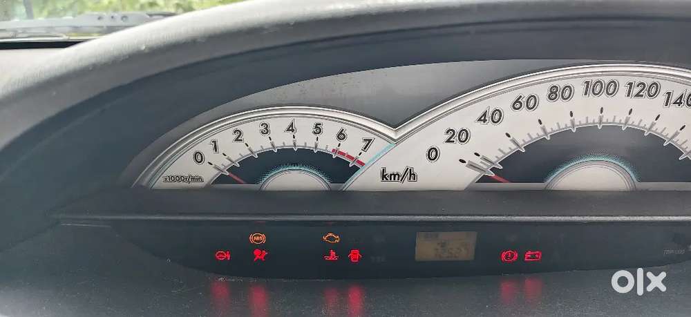 Toyota Etios V 2011