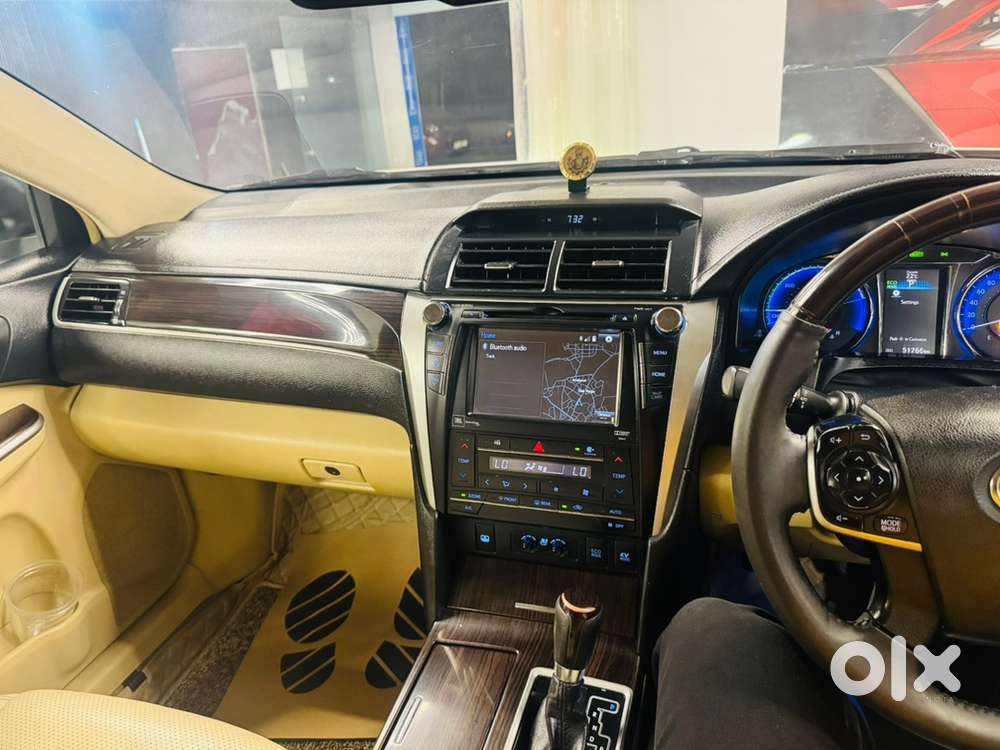 Toyota Camry Hybrid 2017