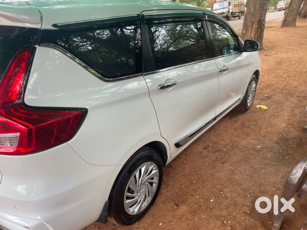 Maruti Ertiga Vxi 2024