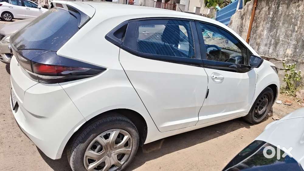 Tata Altroz 2020 Petrol Well Maintained