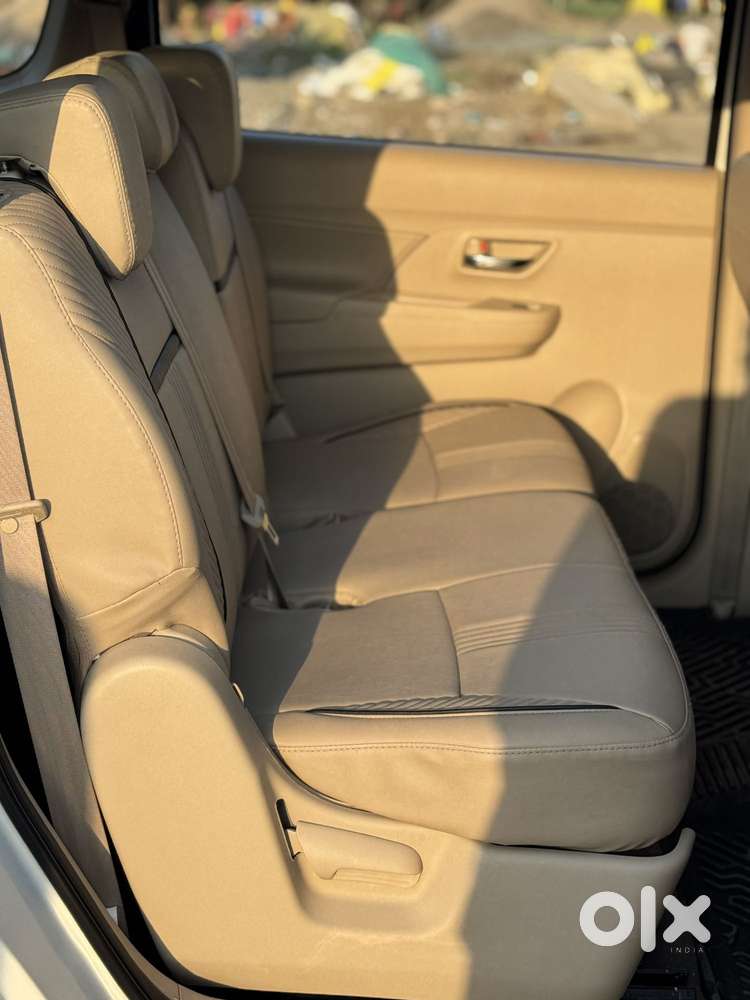 Maruti Suzuki Ertiga 1.5 Zxi, 2025, Cng & Hybrids