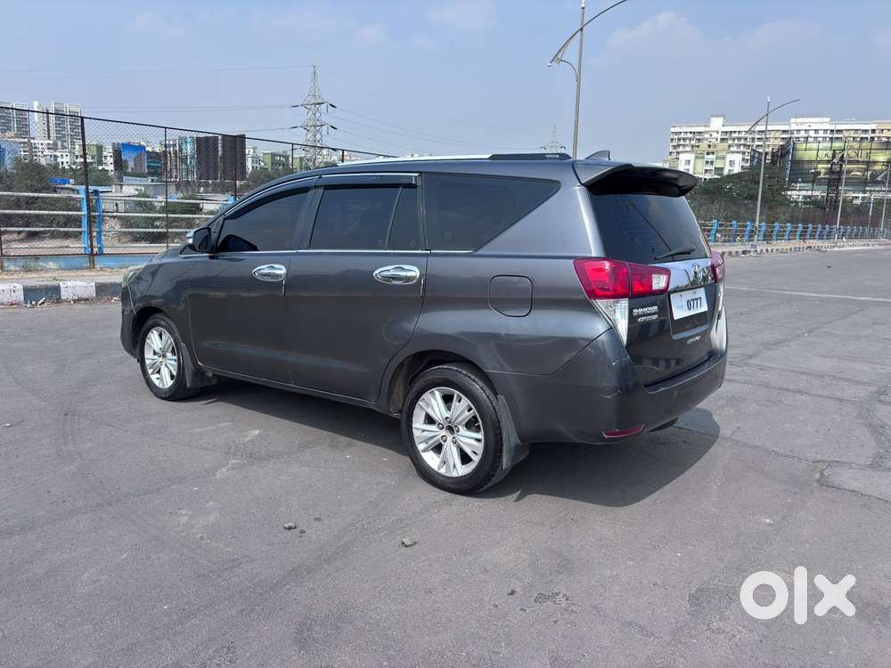 Toyota Innova Crysta