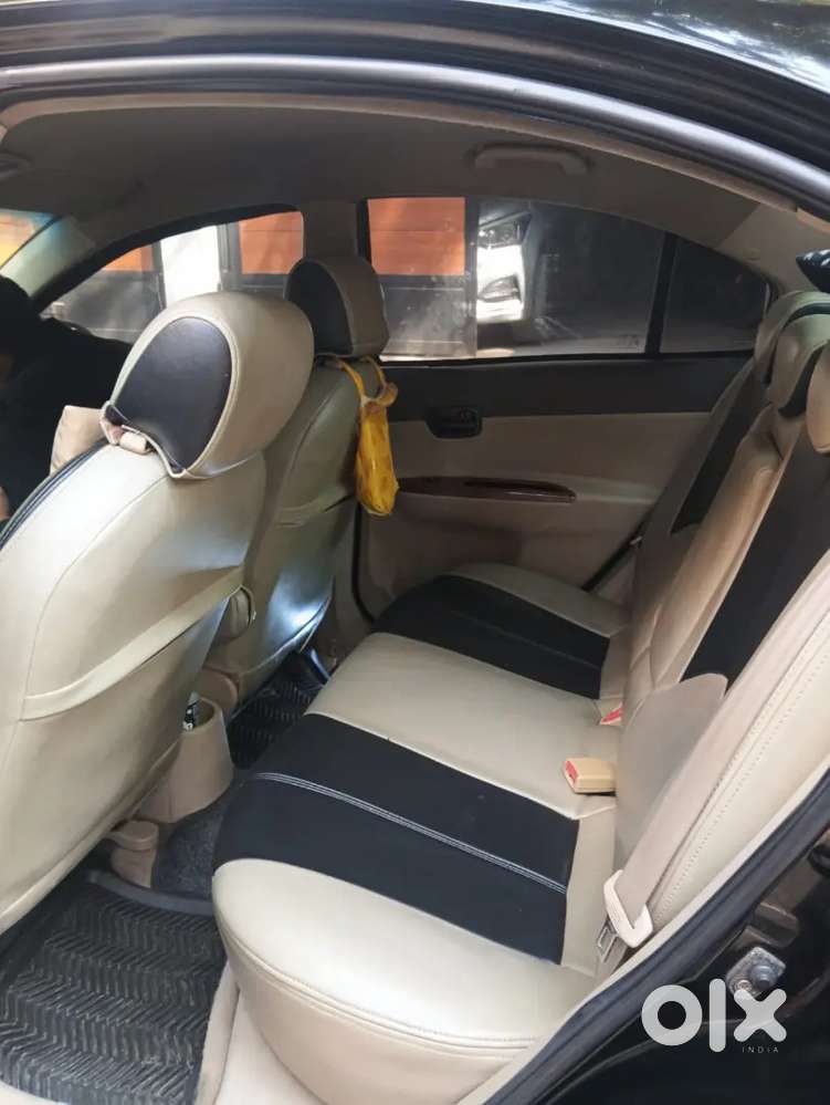 Hyundai Verna CRDi 2007 Manual