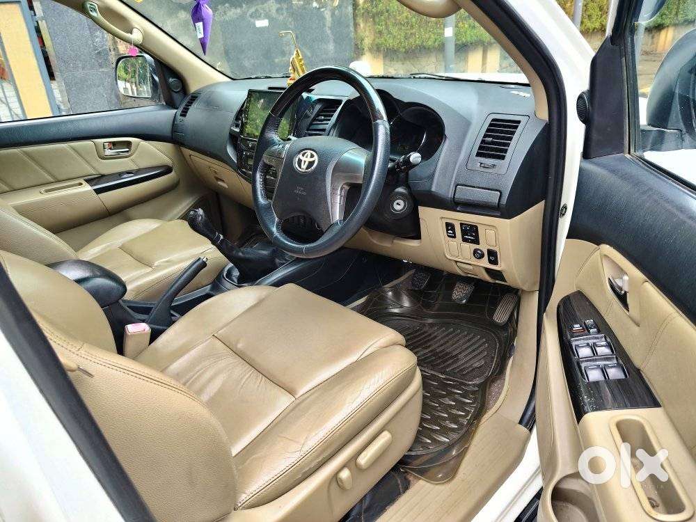Toyota Fortuner 4x2 Manual, 2014, Diesel