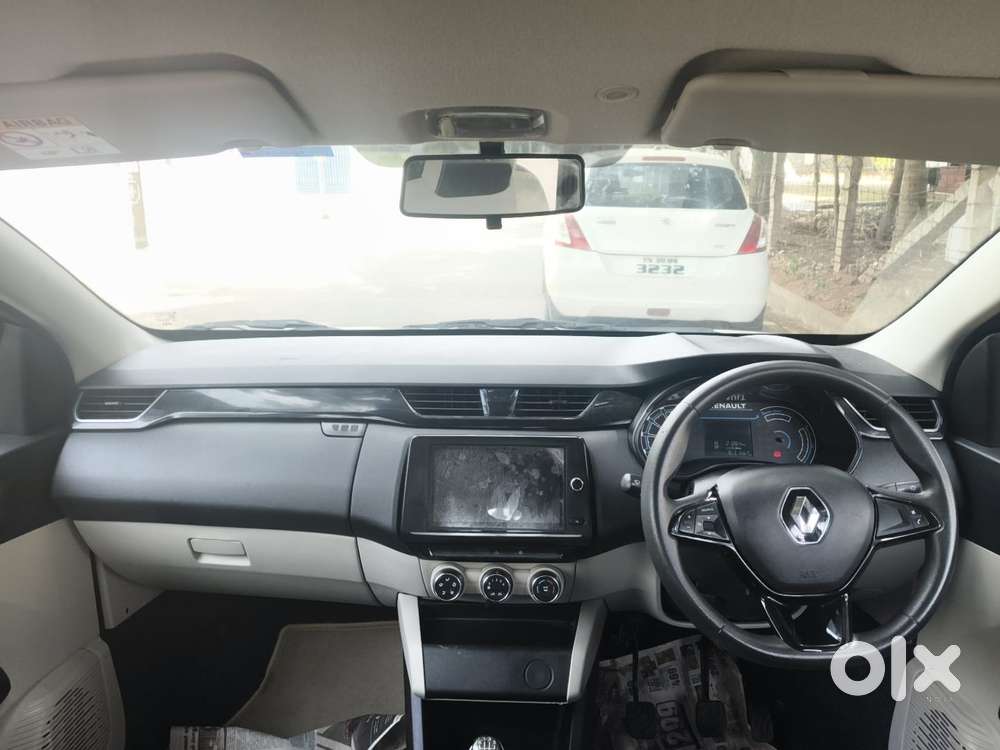 Renault Triber Rxl, 2022, Petrol