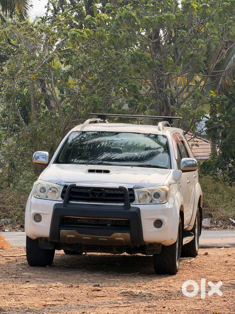 Toyota Fortuner 2011 Year