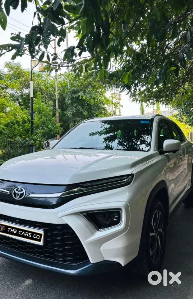 Toyota Urban Cruiser Hyryder, 2025, Petrol