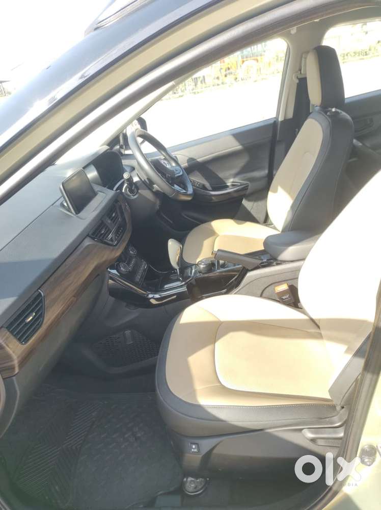 Tata Nexon 1.5 Revotorq Xza Plus (o) Dual Tone, 2023, Petrol