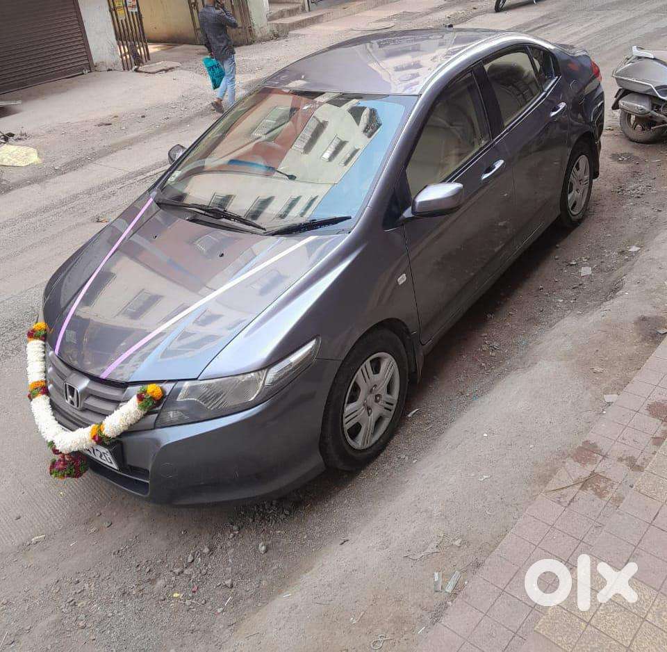 Honda Civic Petrol 2010 (+cng Outfitted)