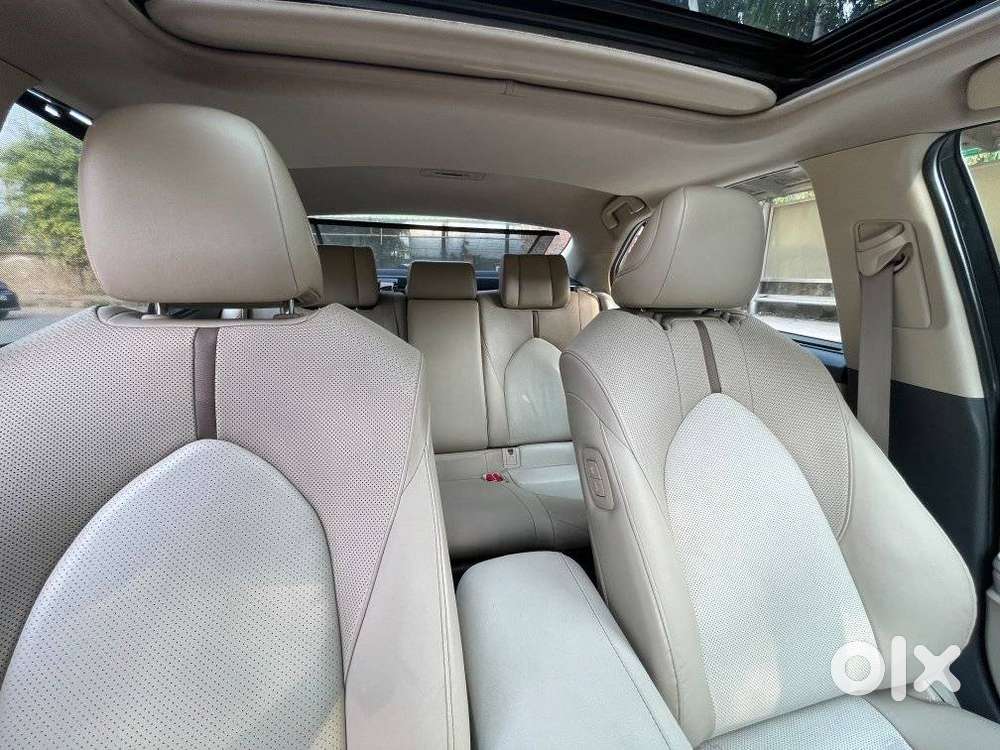 Toyota Camry [2019-ongoing] 2.5 Hybrid, 2019, Cng & Hybrids