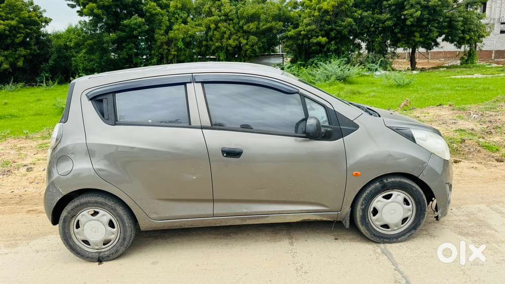 Chevrolet Beat Lt Petrol 2013