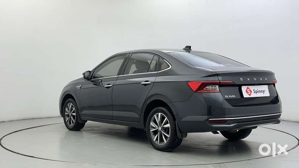 Skoda Slavia Style 1.0l Tsi Mt, 2023, Petrol