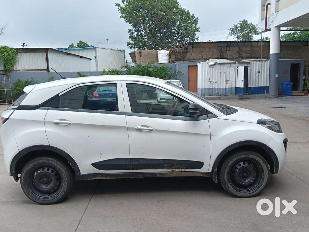 Tata Nexon 1.2 Revotron Xz, 2017, Diesel