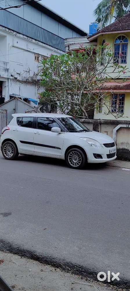 Good Condition After Market Allowy Wheels Android Strerio  Revers Cam