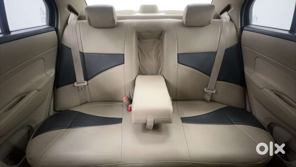 Maruti Suzuki Swift Dzire 1.3 Vxi, 2014, Petrol