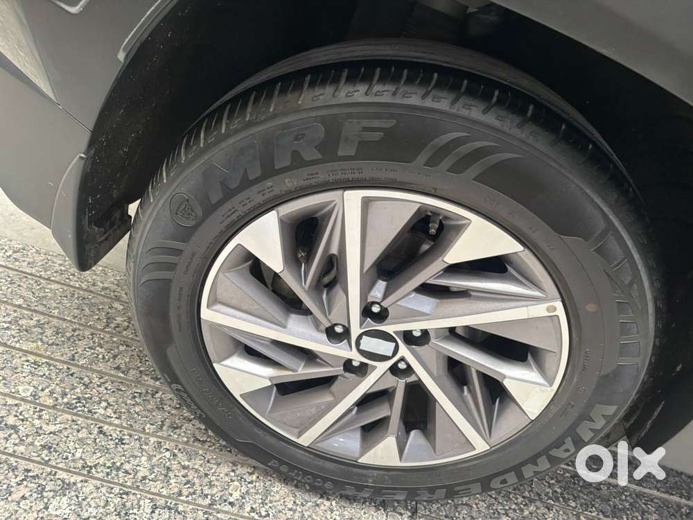 Hyundai Tucson 2.0 Signature Petrol At, 2024, Petrol