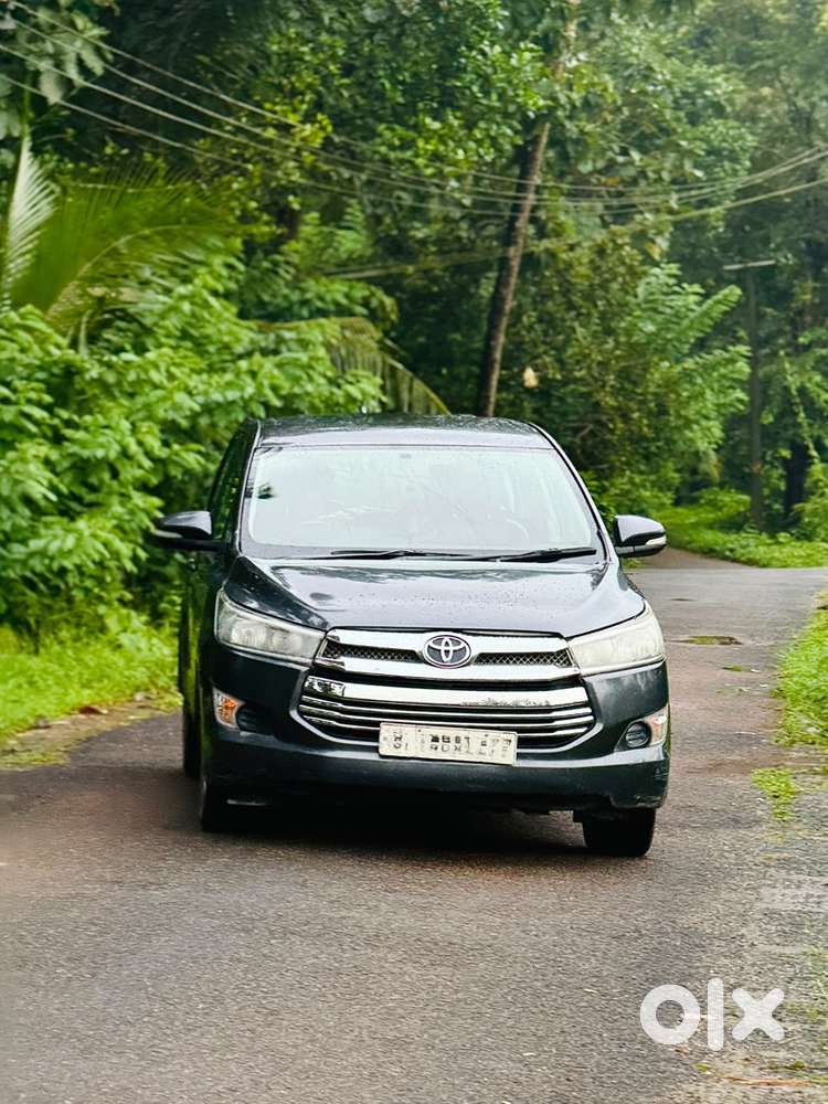 2016 Toyota Innova Crysta 2.8 G