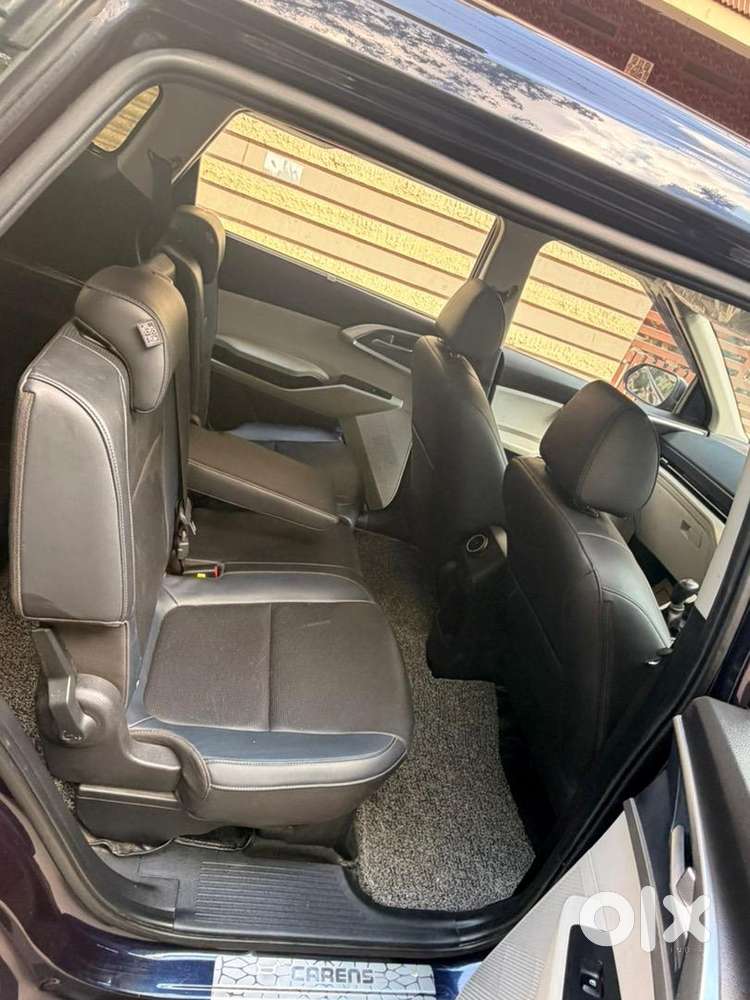 Kia Carens 2024 Petrol Well Maintained