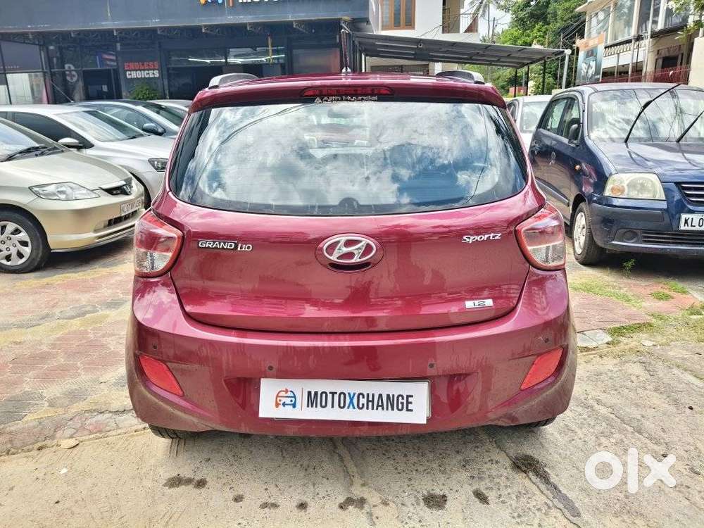 Hyundai Grand I10 Sportz, 2016, Petrol