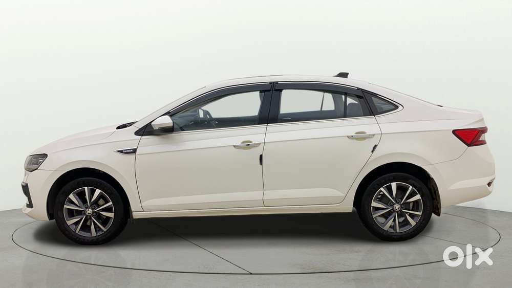 Skoda Slavia 1.0 Tsi Style At, 2024, Petrol