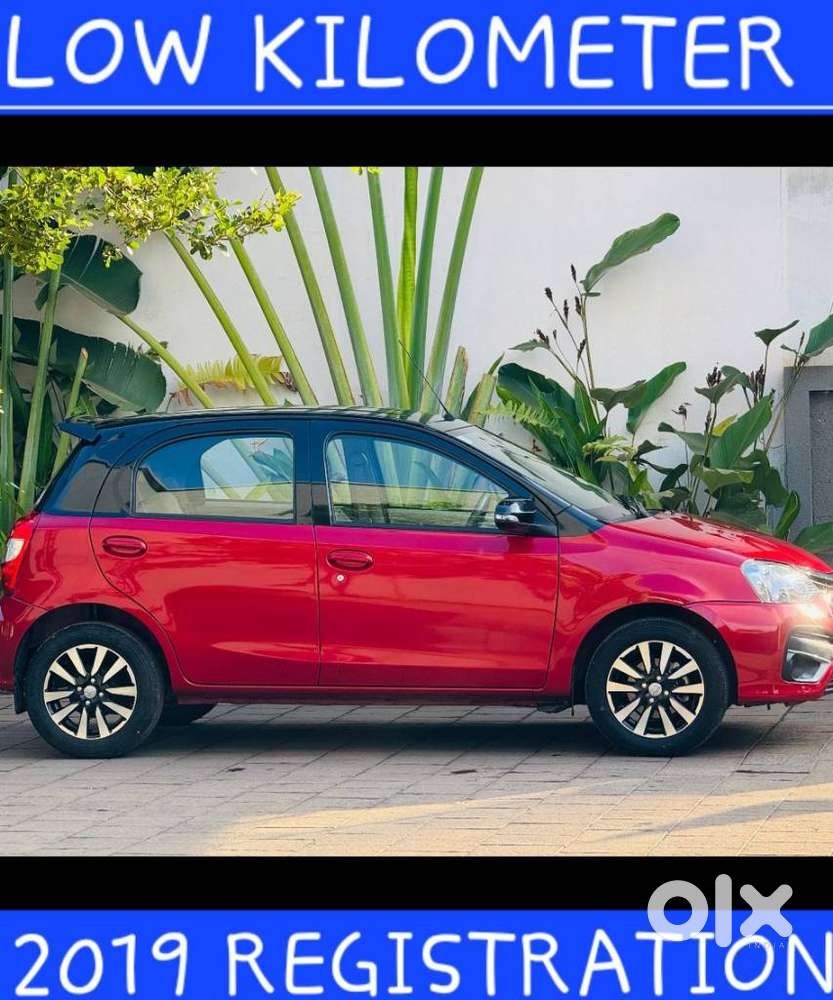 Toyota Etios Liva V Dual Tone, 2019, Petrol