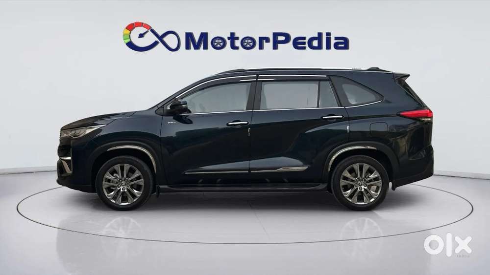 Toyota Innova Hycross 2.0 Zx (o) Hybrid 7 Str, 2025, Petrol