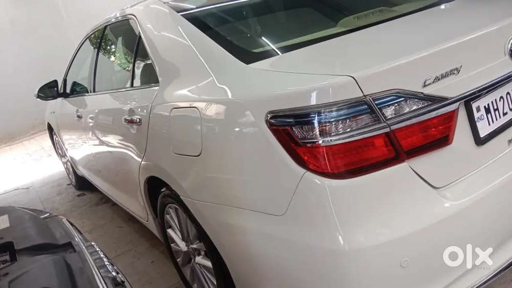 Toyota Camry Hybrid 2016
