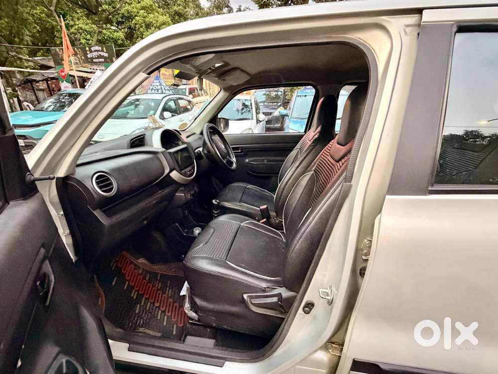 Maruti Suzuki S-presso Vxi Plus, 2022, Petrol