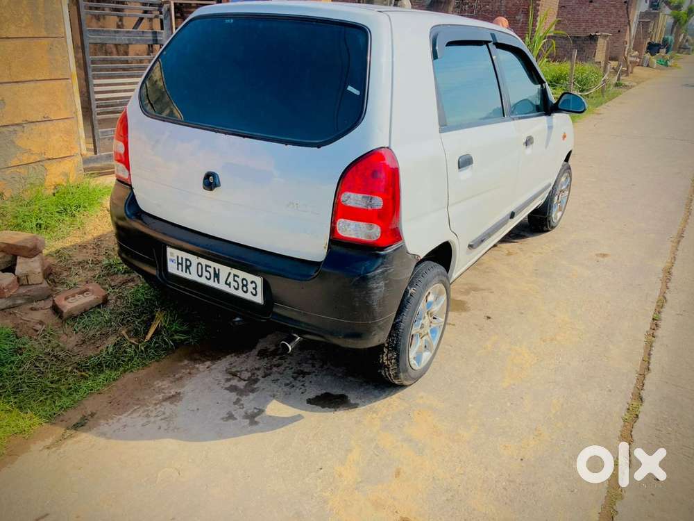 2028 Maruti Suzuki Petrol Manual Car