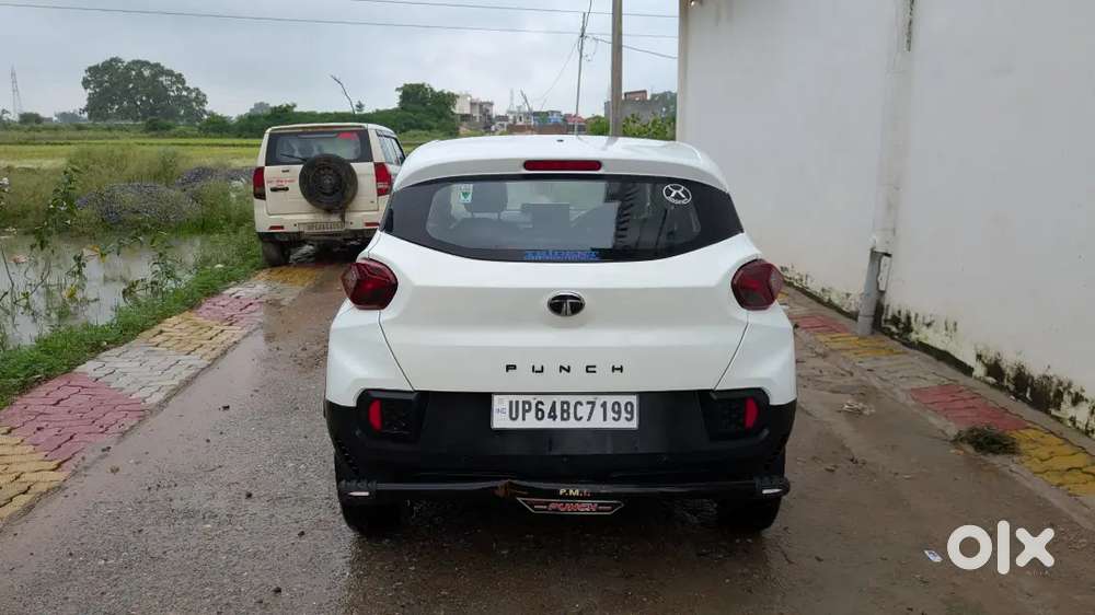 Tata Punch 1.2 Pure Petrol 2025