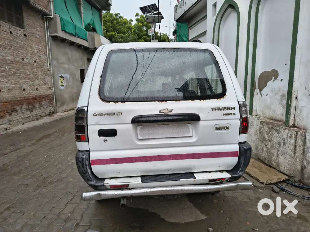 Chevrolet Tavera Neo 3 2015