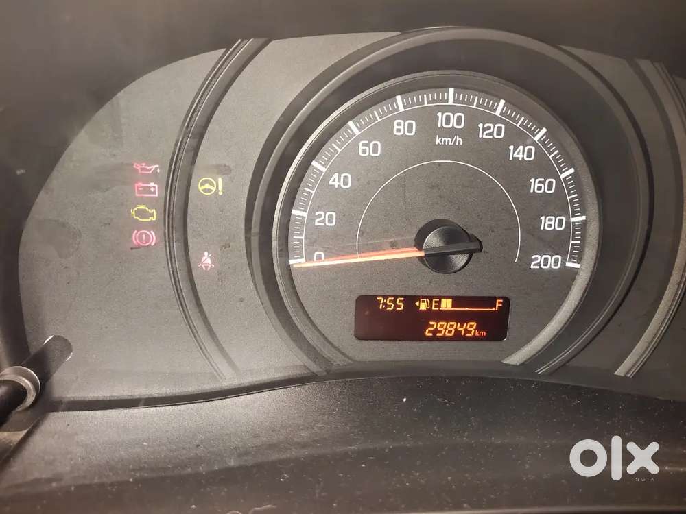Maruti Suzuki Swift 2018 October, 1200cc Petrol Lxi 29849 Km Driven.