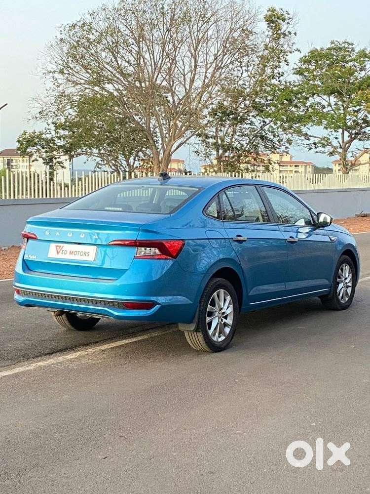 Skoda Slavia 1.0 Ambition Tsi, 2023, Petrol