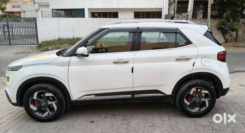 Hyundai Venue Sx Plus Turbo Dct, 2020, Petrol