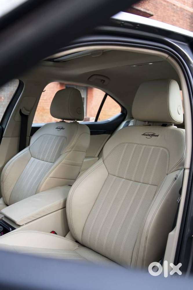 Skoda Superb Laurin And Klement 1.8, 2023, Petrol