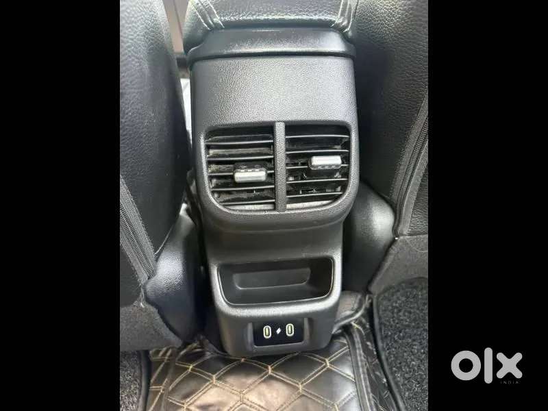 Hyundai Verna 1.5 Sx (o) Vtvt Ivt, 2023, Petrol
