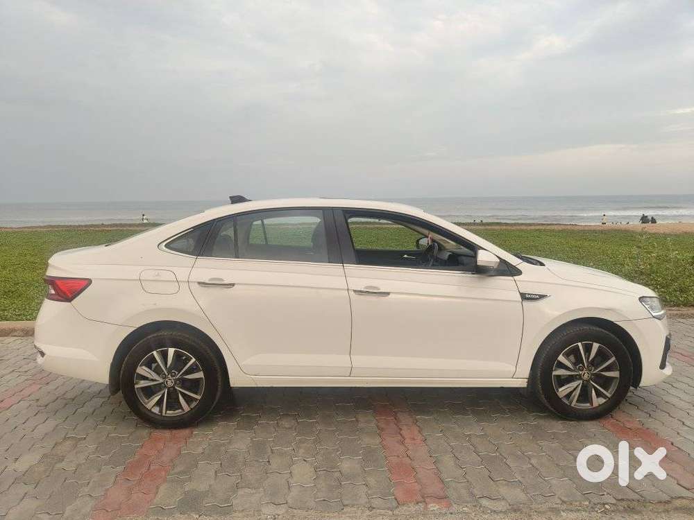 Skoda Slavia Style 1.0l Tsi Mt, 2022, Petrol