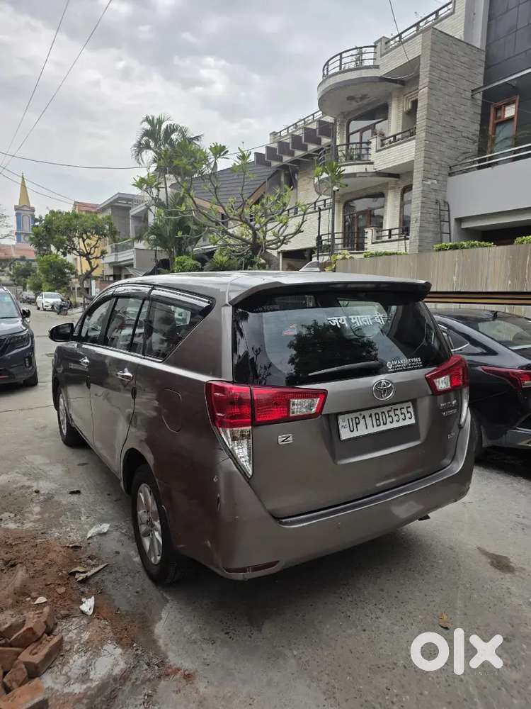 Toyota Innova Crysta 2017