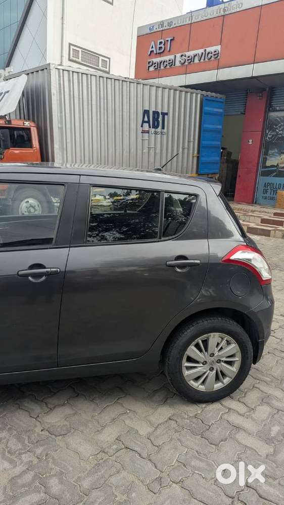 Maruti Suzuki Swift Vvt Zxi, 2016, Petrol