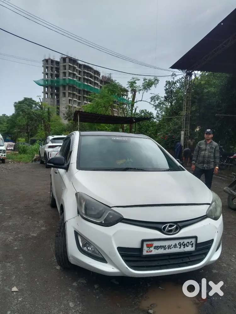 2013 Hyundai I20 Sportz New Tyer  New Battery