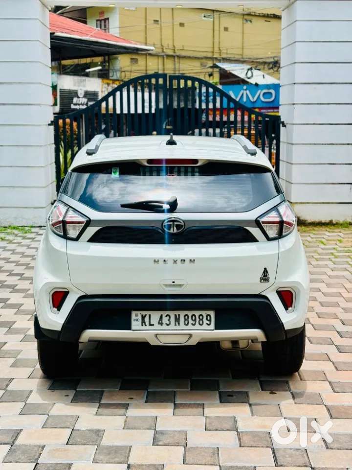 Tata Nexon Amt Xza Plus, 2021, Petrol