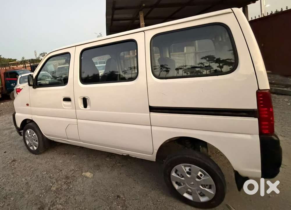 2024 Maruti Suzuki Eeco Petrol Manual